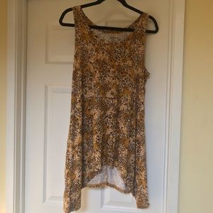 LOGO Lori Goldstein Sleeveless Sharkbite Top